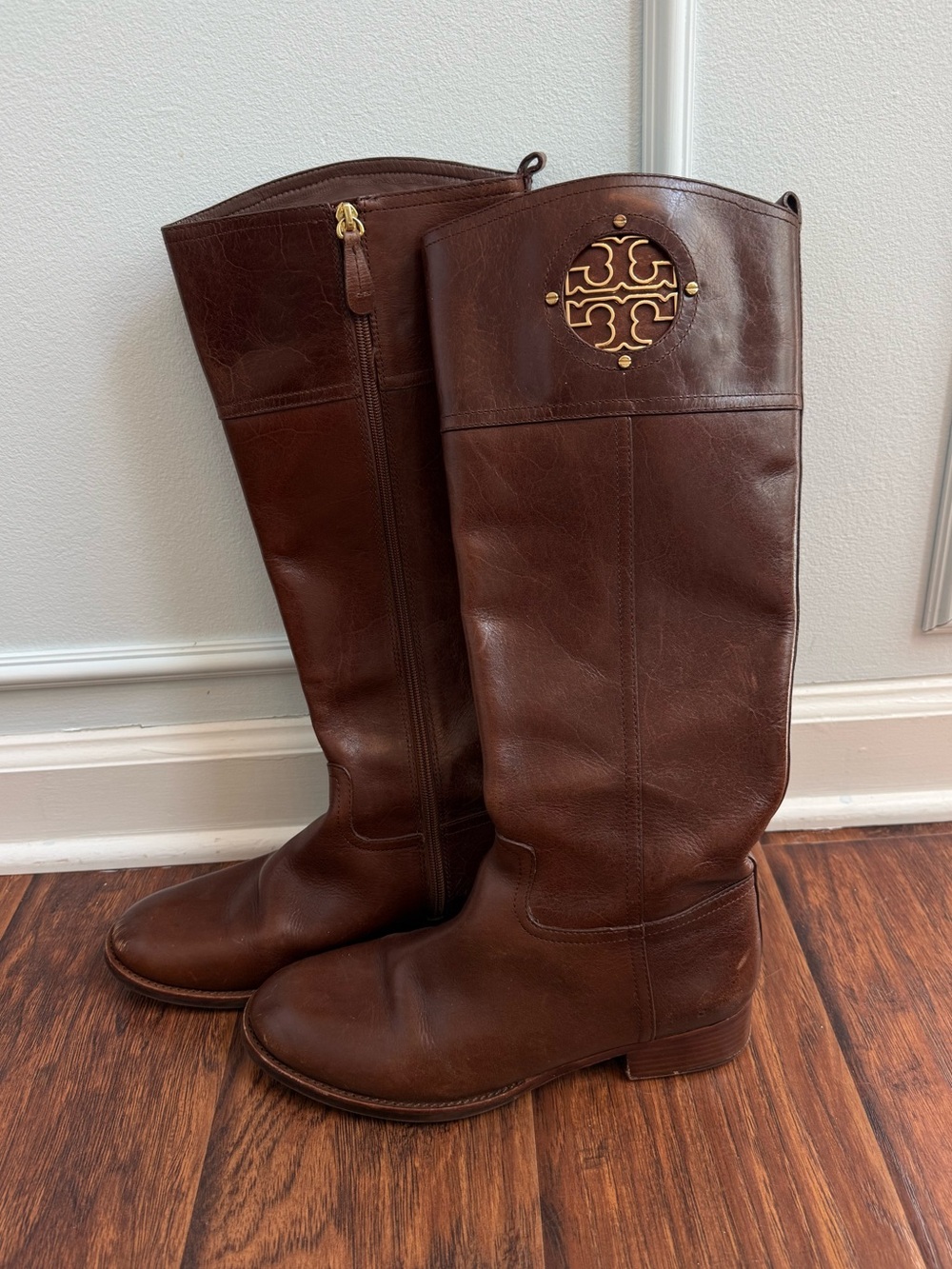 Tory Burch Kiernan Leather Riding Boots